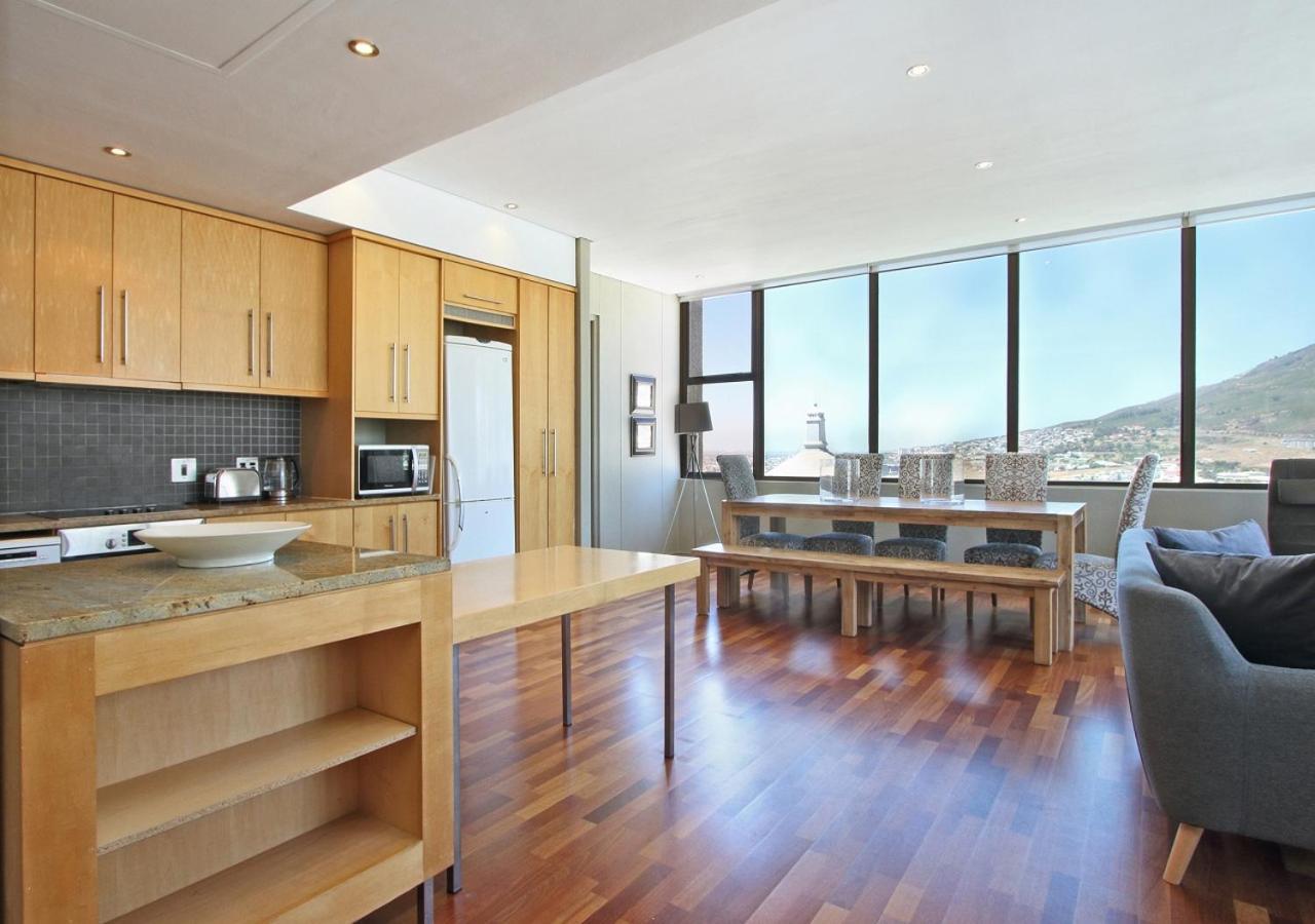 Spacious 3 Bedroom Family Apartment In Cape Town Exterior photo