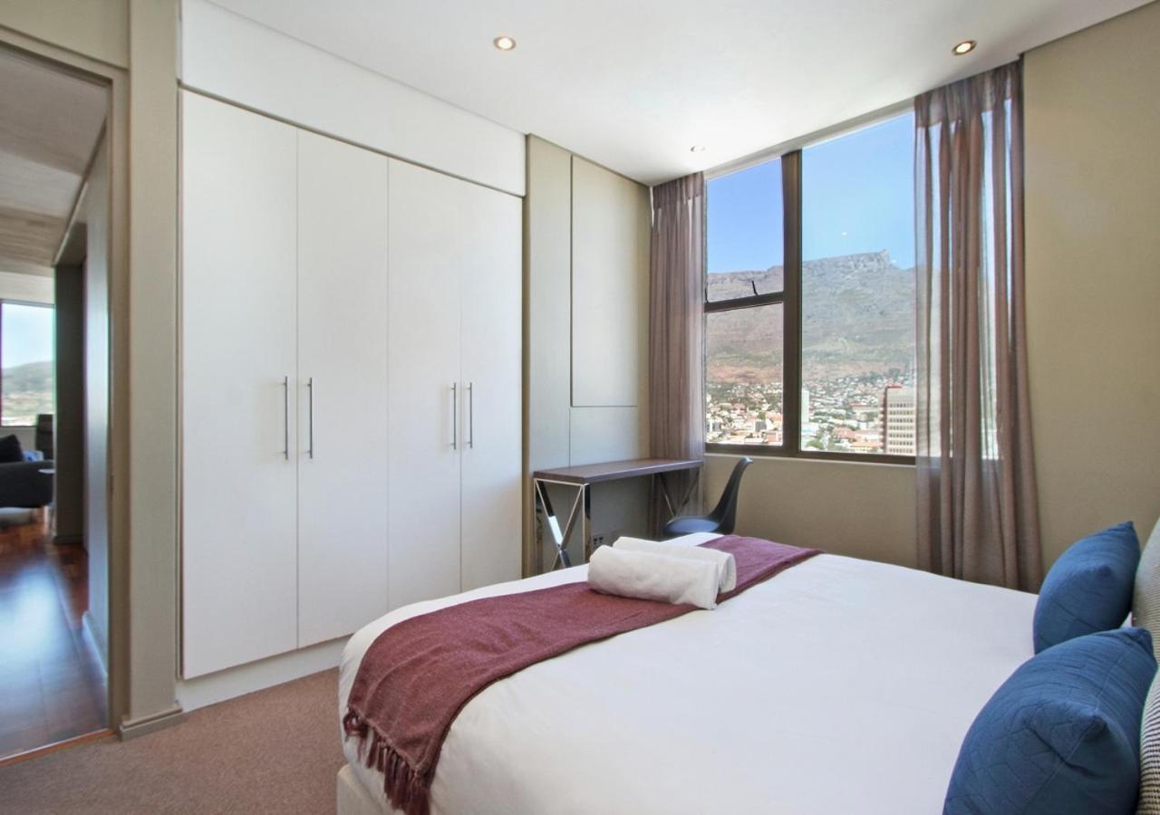 Spacious 3 Bedroom Family Apartment In Cape Town Exterior photo