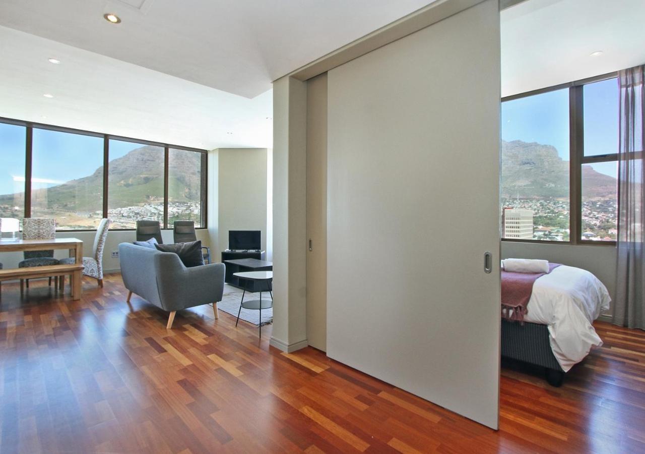 Spacious 3 Bedroom Family Apartment In Cape Town Exterior photo