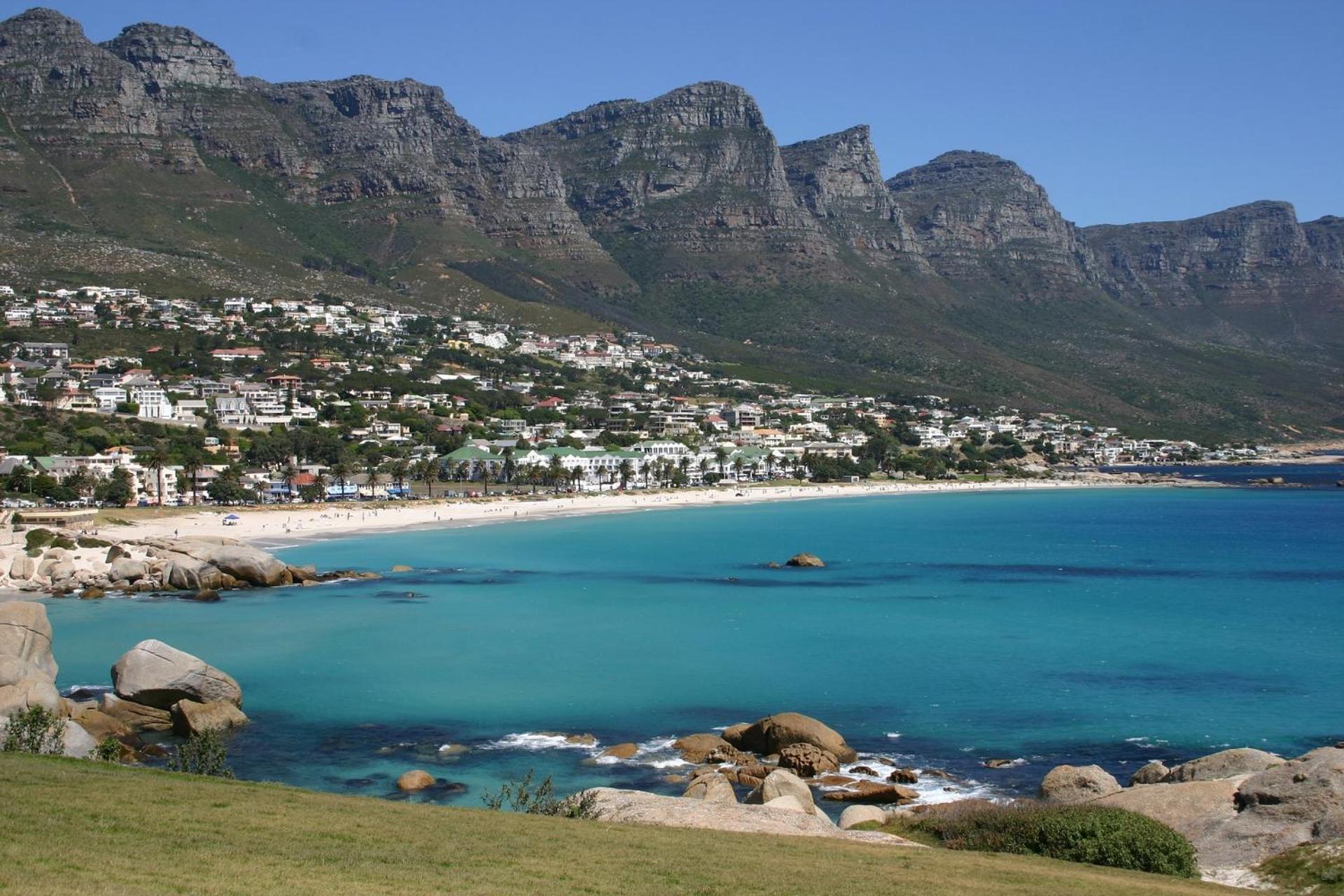 Spacious 3 Bedroom Family Apartment In Cape Town Exterior photo